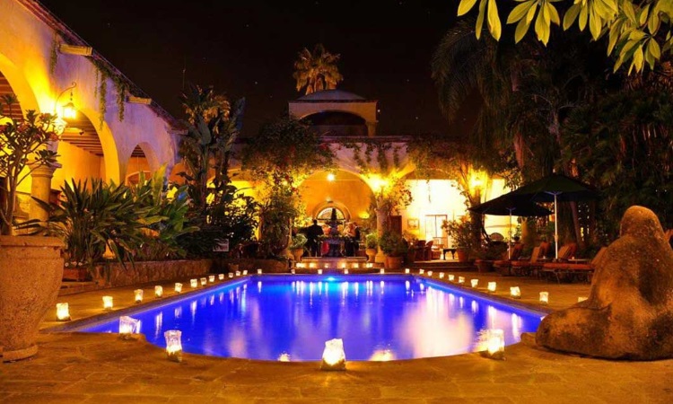 Hacienda de los Santos pool